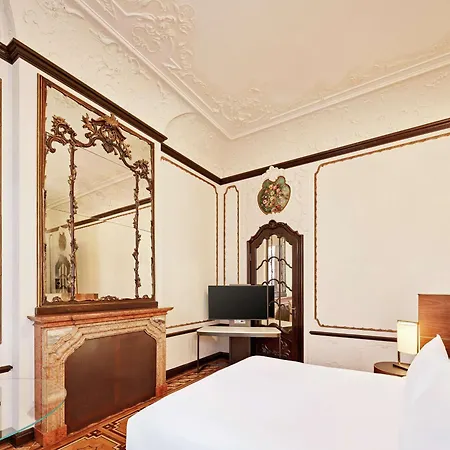 Doubletree By Hilton Hotel Terst