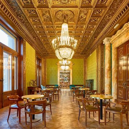 Doubletree By Hilton Hotel 4*