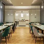 Doubletree By Hilton Trieste
