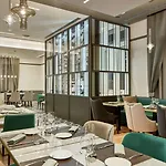 Doubletree By Hilton Trieszt