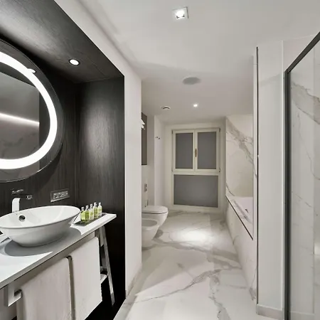 Doubletree By Hilton 4*