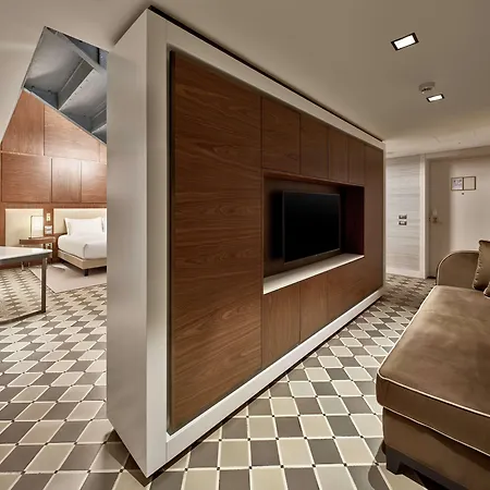 Hotel Doubletree By Hilton Trieste