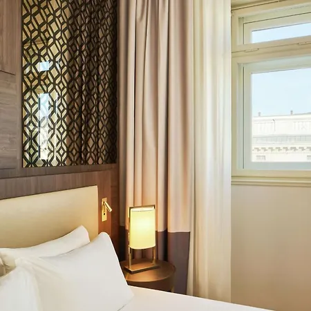 Doubletree By Hilton Отель 4*