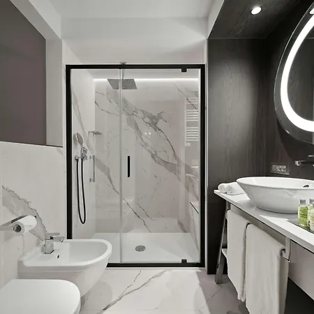 Hotel Doubletree By Hilton Trieste