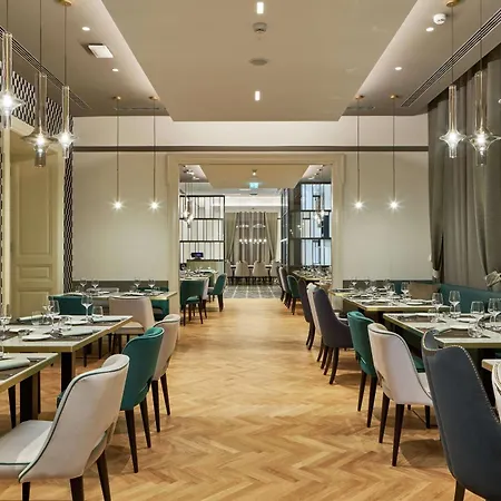 Doubletree By Hilton 4* Триест