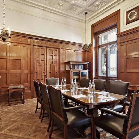 Doubletree By Hilton