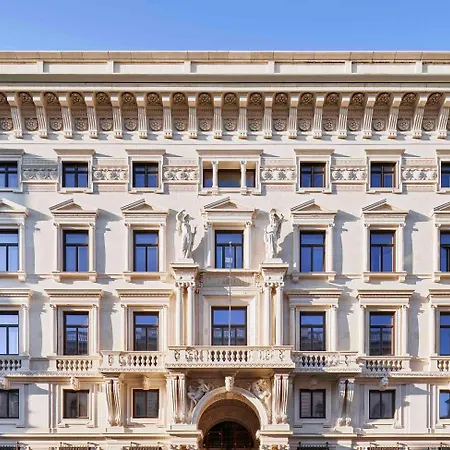 فندق Doubletree By Hilton ترييستي