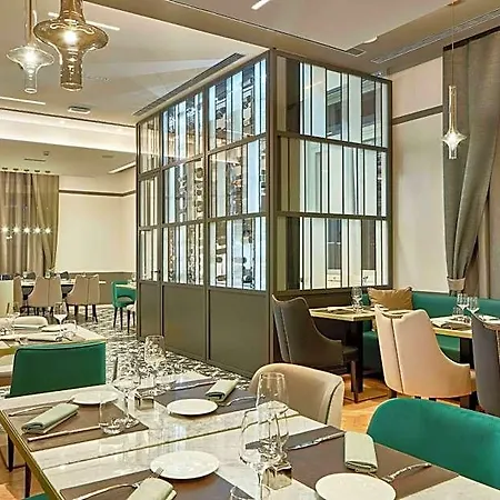 Doubletree By Hilton Отель 4*