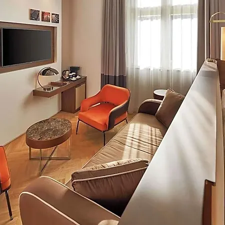 Отель Doubletree By Hilton Триест