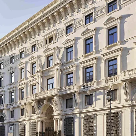Doubletree By Hilton فندق ترييستي
